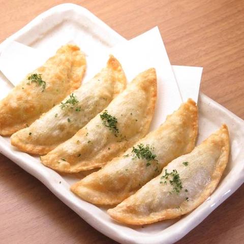韓国料理ホンデポチャ 横浜西口店 春雨餃子揚げ