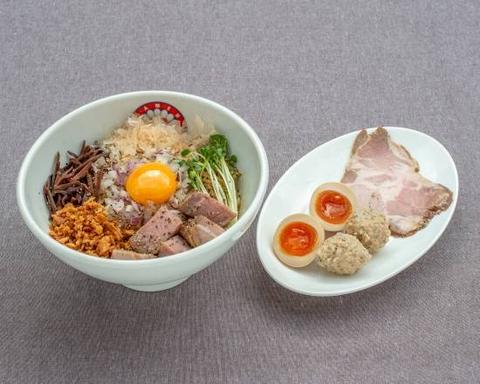 らぁ麺きくはん 特製とりとんまぜそば
