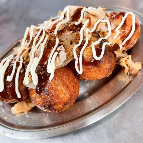 宮原元気酒場もつ焼きエビちゃん 八ちゃん堂の揚げたこ焼き