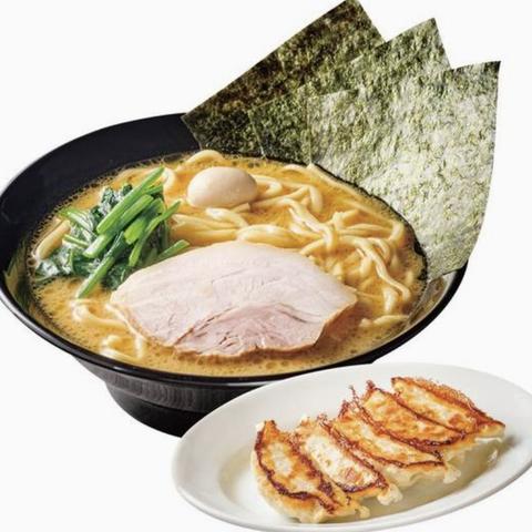 横浜家系ラーメン 天来家 特製肉汁餃子セット(ライス付き)