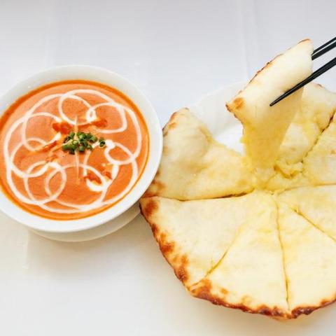 インド料理サハラ谷保店 チーズナンセット Cheese Naan Set