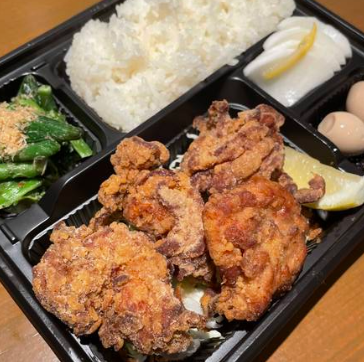 串揚げあげあげ中井店 【人気No.1！】揚げ物屋の唐揚げ弁当 しょうゆ味4個入り Soy Sauce Fried Chicken Thigh Bento Box (4 Pieces)