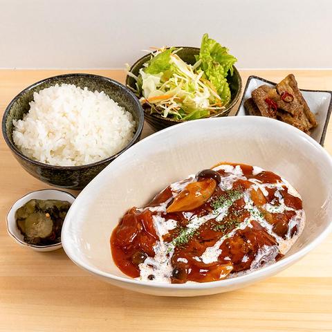 ふみちゃんキッチン 立川店 手ごね煮込みハンバーグ
