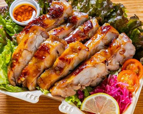 【もっちり玄米と低脂質チキン】とりげん食堂 浅草店 【肉1.5倍】塩麹グリルチキンのサラダ【1.5SCS】