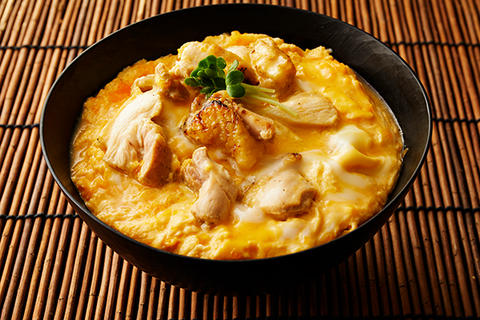 炭香る親子丼『鶏々々』 六湛寺町店 ふわっとろっ卵の親子丼