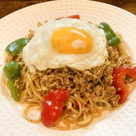 亜細亜食堂 サイゴン 上町店 レモングラス「ガパオ風焼きそば」