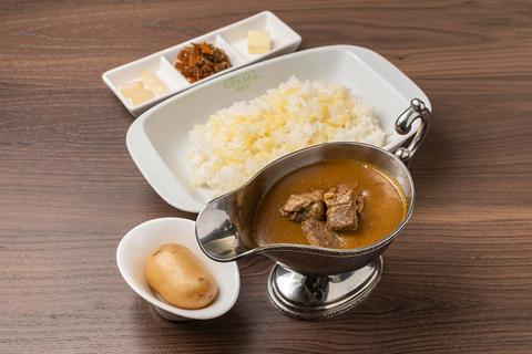 ガヴィアル 本店 国産ビーフカレー