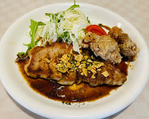 洋食屋ハル トンテキとからあげセット
