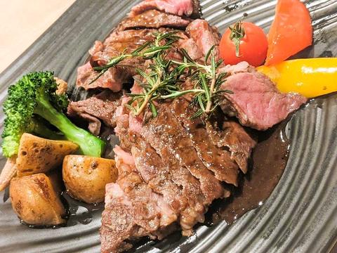 cafe BAELU 牛肩ロースステーキ(200g)