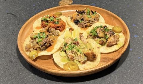 ハンバーガー＆TACOS SleepyRabbit タコス5Pセット