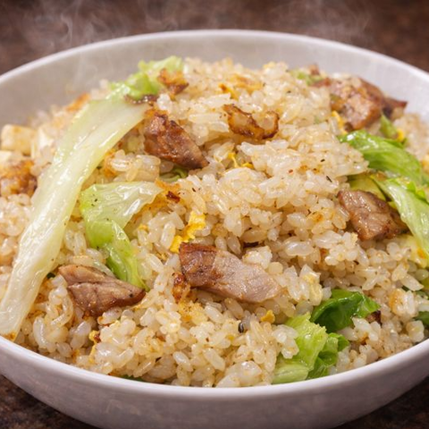 絶品町中華！新京 一番人気★ガーリックレタス炒飯