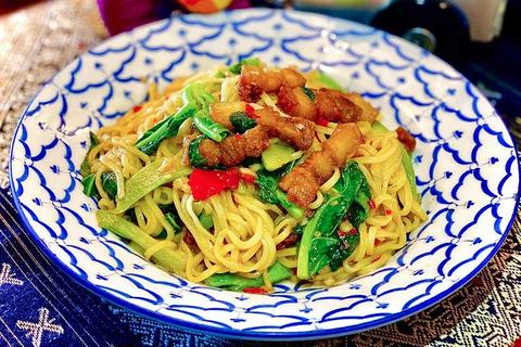 タイ国料理 SiAM有楽町 豚ガパオのキーマオそば 