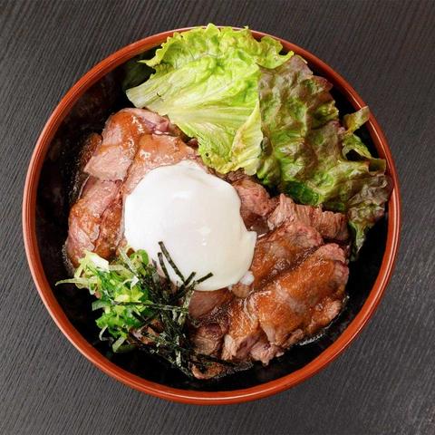 精肉・卸の肉バルsanoso プレミアムハラミステーキ丼