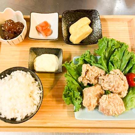 創業40年の唐揚げ屋 みはらのうまから屋 当店人気No.2【当店の定番！】唐揚げ弁当 唐揚げ4つ入り