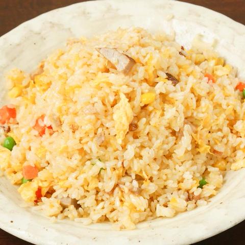 星宿飯店 五目チャーハン Five Ingredient Fried Rice