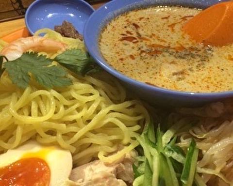 マレーシア屋台料理 ちりばり 五反田本店 つけ麺ラクサ Laksa dipping noodle style