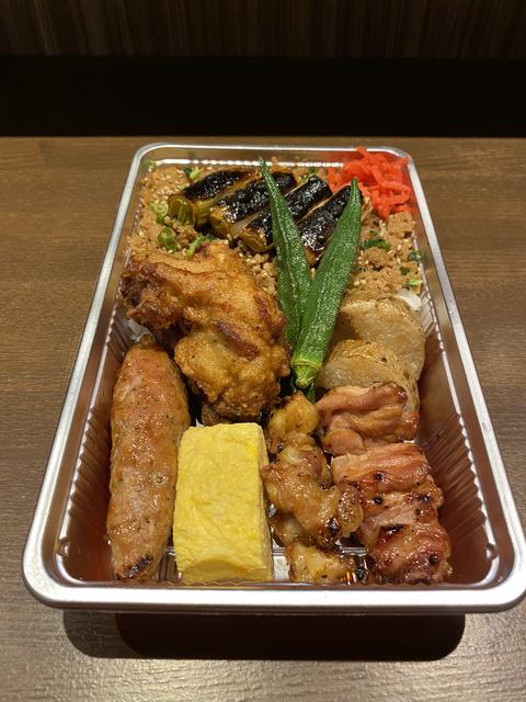 とり俊 とり俊焼き鳥弁当