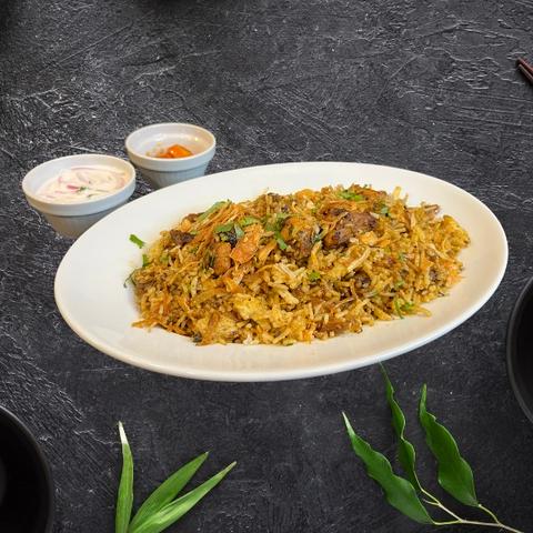 コッチヨ kochiyo チキンビリヤニ Chicken Dum Biriyani