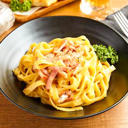 KitchenBarぐりむ カルボナーラ