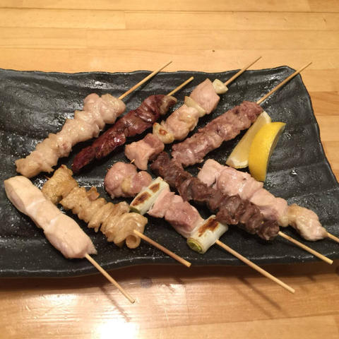 ゴールデン酒場SANGO-YA 焼き鳥9本盛り合わせ(塩)
