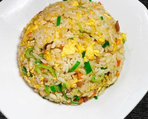 八福食堂 炒飯