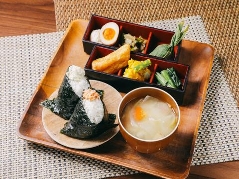 おむすび cafe ＆ dining micro-cafe 新潟おむすび御膳
