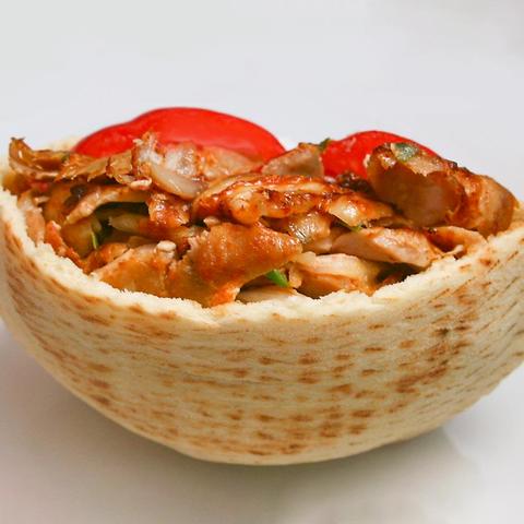 ビクトリア ケバブ ビリヤニ ハラル 専門店Victoria Kebab Biryani Halal house チキンケバブサンドChicken kebab sand