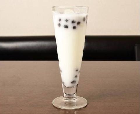 マナスル・キッチン タピオカラッシー tapioka lassi