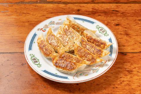 亀戸ぎょうざ 両国店 焼き餃子2人前 (10個)