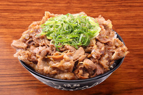 情熱のすためしどんどん 新宿東口アルタ裏店 焼き牛めし Grilled Beef Rice Bowl