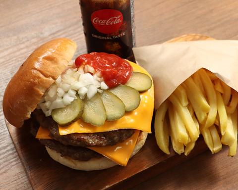 ハンバーグ＆バーガー TERU 新橋烏森口駅前店 F-1154】ダブルチーズバーガーセットDouble cheese burger Set