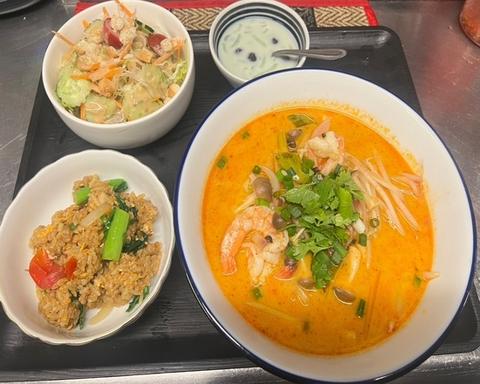 タイ料理バンコクサップ トムヤムクンラーメンセット Tom Yum Kung Ramen Set