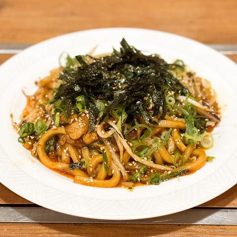 たろやんの家 ホルモン焼きうどん