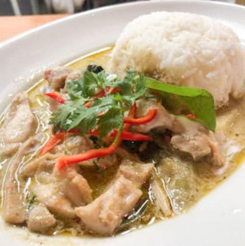 タイ料理 クルンテープ2 グリーンカレーがけライス