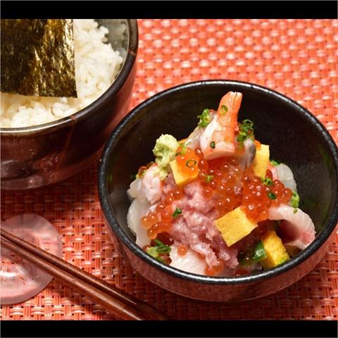 すし屋が作った本気の海鮮丼 三門 広尾店 自分で乗せる海鮮丼