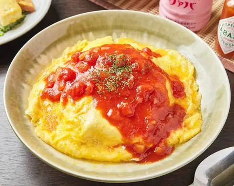 沖縄料理 やんばる 新宿総本店 オムタコライス Taco Rice Covered in Omelette