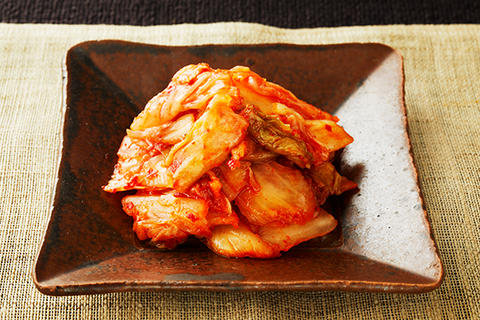 炭香る親子丼『鶏々々』 六湛寺町店 本格白菜キムチ