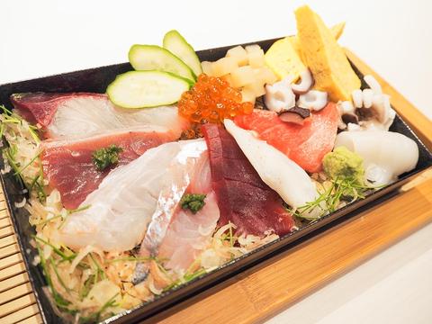 鮨 向 日替わり海鮮丼