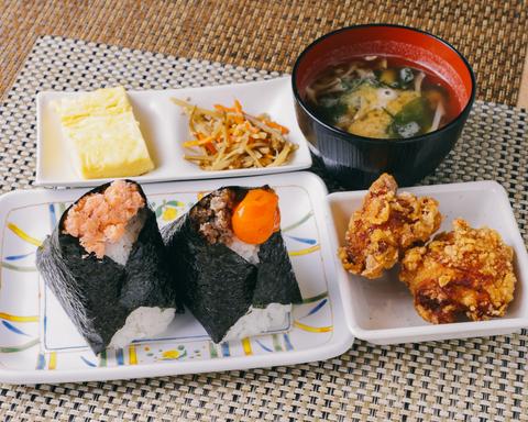 米がおいしいおにぎり戸越屋渋谷道玄坂店 戸越屋名物“戸越丸”(唐揚げ)セット