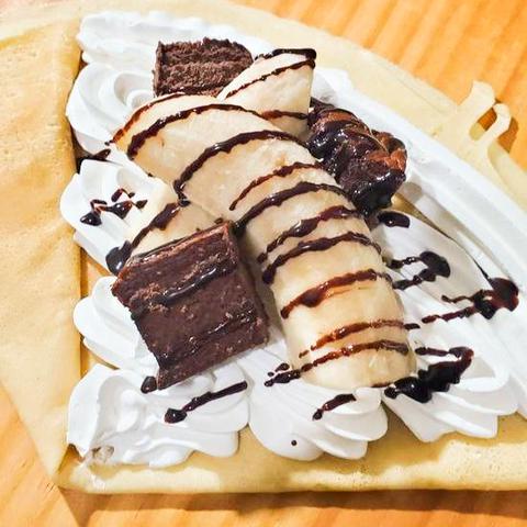 もちふわクレープ パオパオ チーズガトーショコラとバナナのクレープ