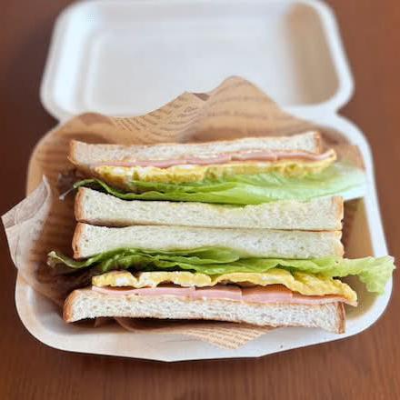 cafeクオリア サンドイッチ ハムたまご