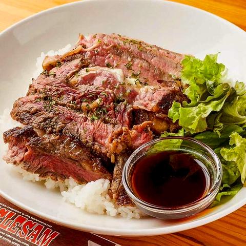 バー＆ダイニング アンクルサム 特製ビーフステーキ丼