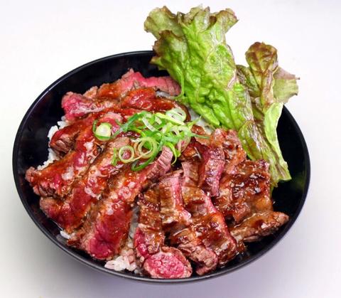 レッドロック 博多大名店 赤身ステーキ丼(並)