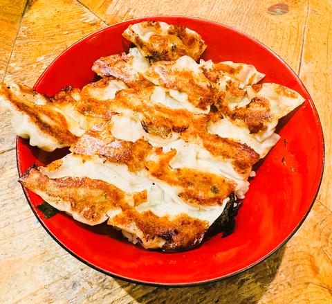 餃子工房 ちびすけ 阿倍野橋店 餃子丼(阿倍野店限定)