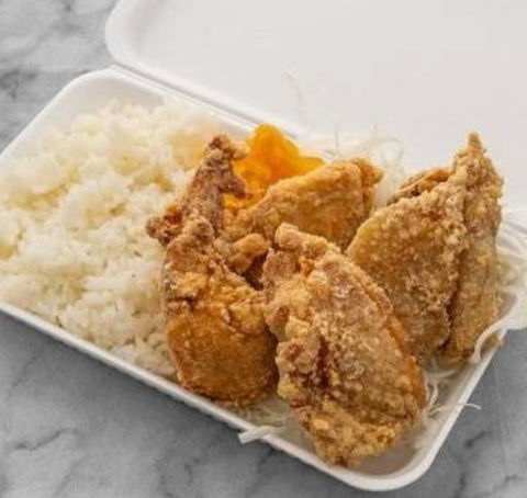 からあげの達人×弁当 からたつ 当店女性人気No.1むね唐揚げ弁当