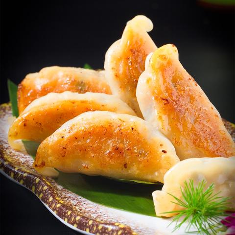 中国東北家郷料理永利 豊洲駅前店(1号店) 焼き餃子【煎餃子】(六個)