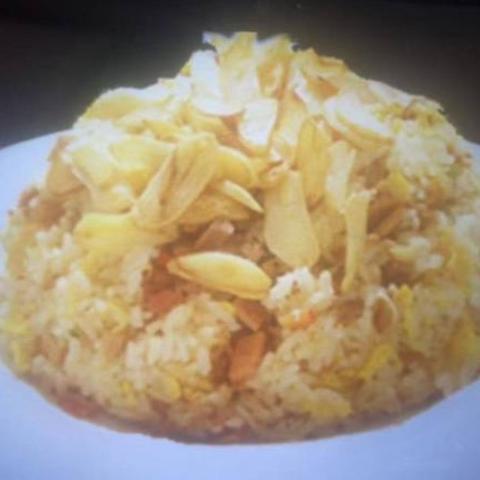 龍鳳源 ニンニク炒飯
