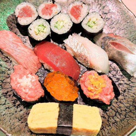 琴寿し 上にぎり(8貫+巻物)