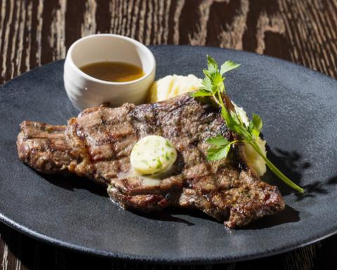 ウルフギャング・パック キッチン+バー 武蔵小杉店 米国産アンガスビーフリブアイステーキ US Rib‐Eye Steak w/Mashed Potatoes