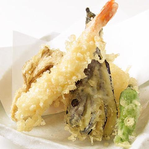 武蔵野うどん じんこ 三軒茶屋店 天ぷら盛合わせ